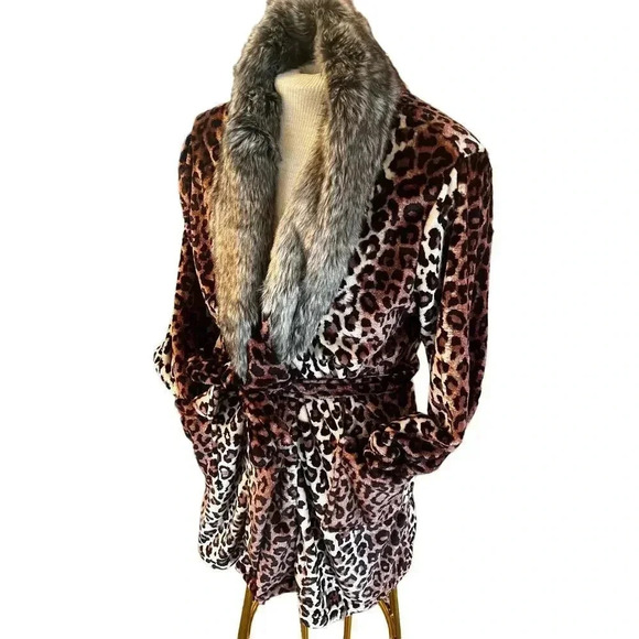 alcove s/m animal print robe with tie - Picture 4 of 8